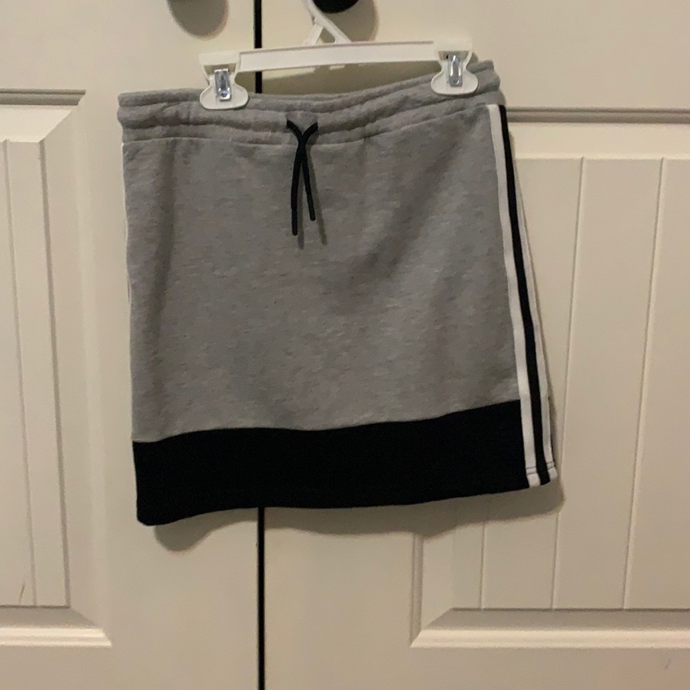 Gray black and white skirt